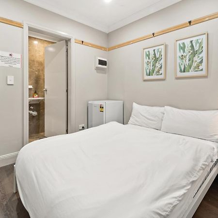 Azzurro Boutique Hotel - Surry Hills Сідней Екстер'єр фото