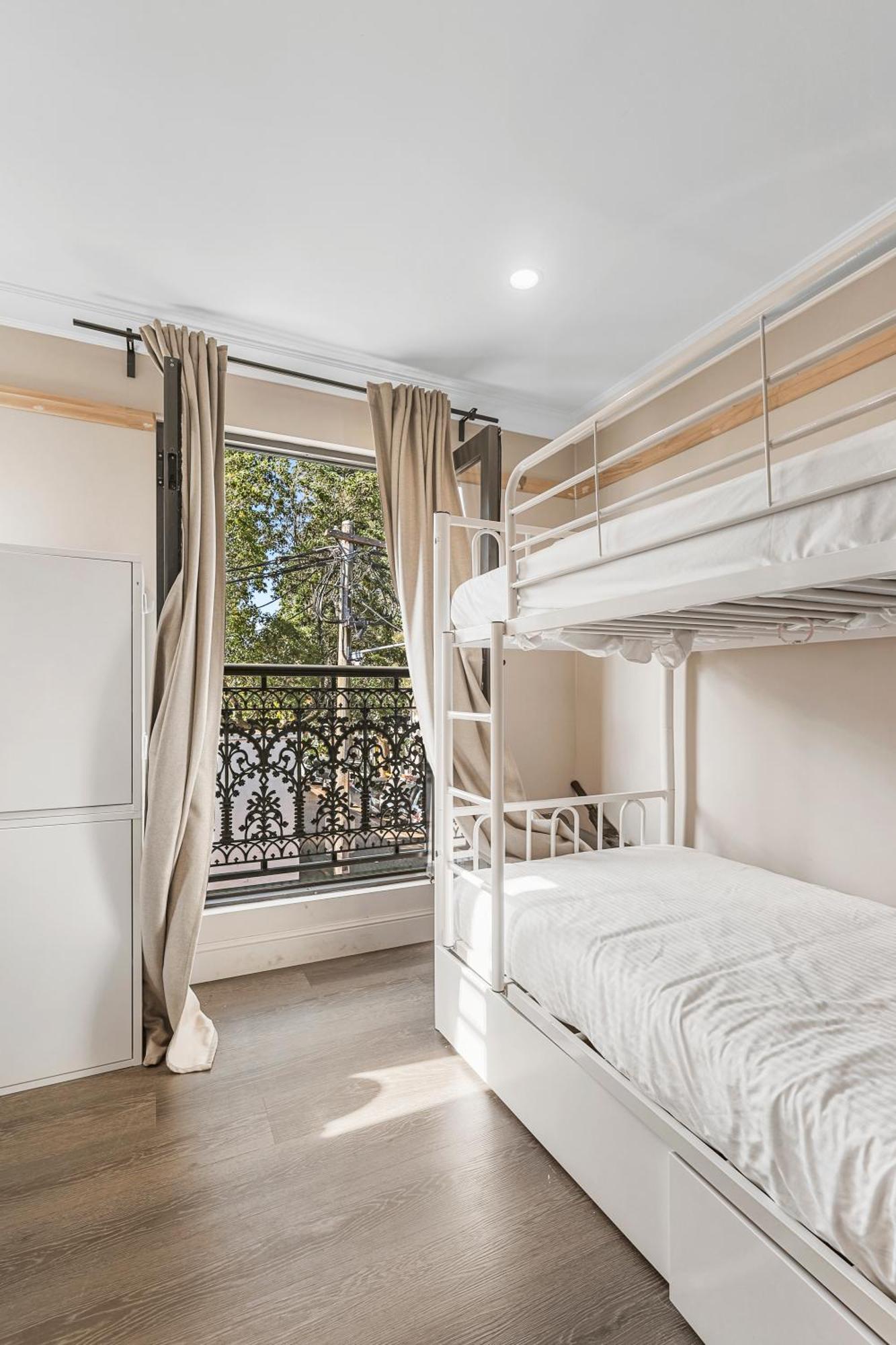 Azzurro Boutique Hotel - Surry Hills Сідней Екстер'єр фото